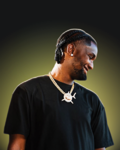 R9, DJ du MEGA NEW YEAR 2027